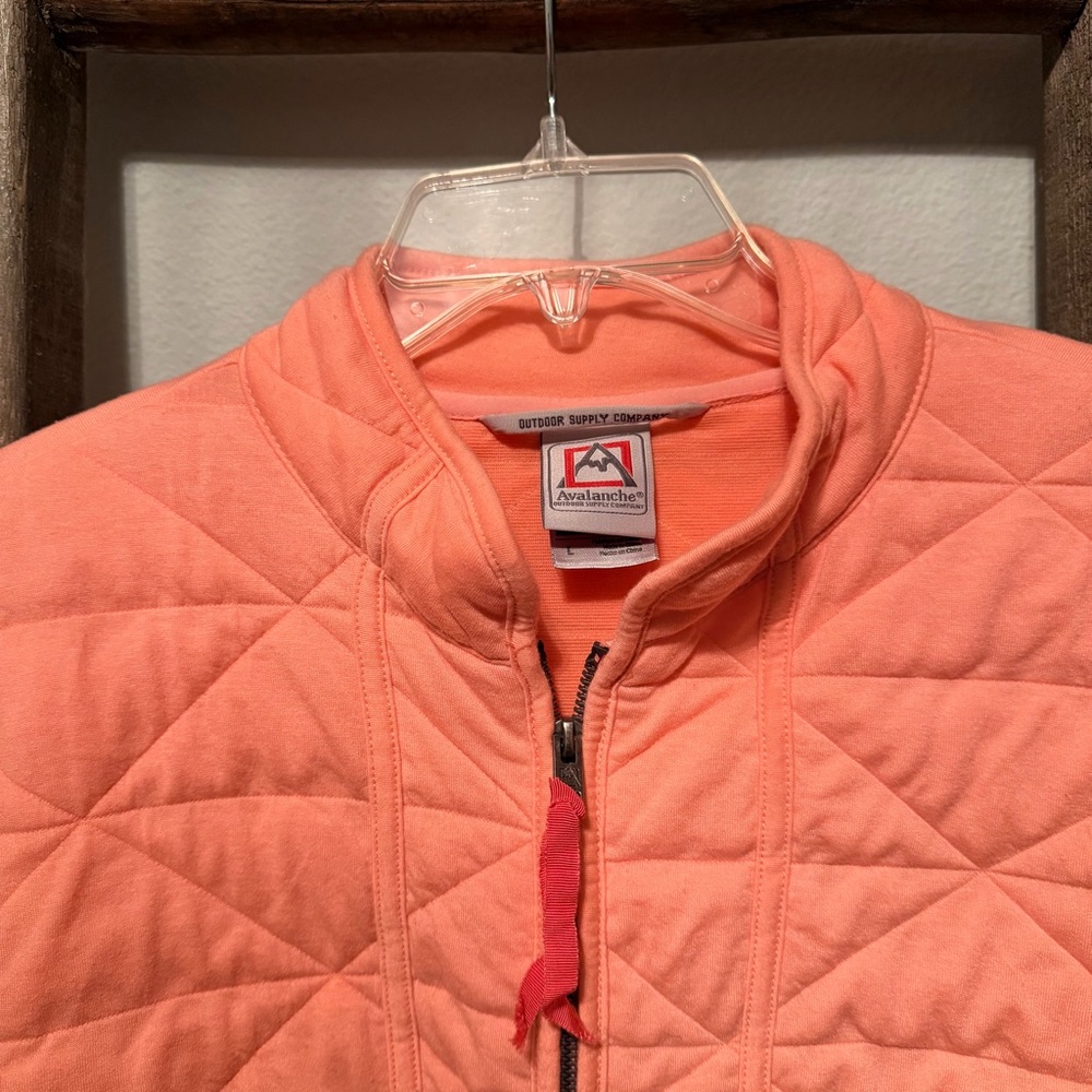 Avalanche Women's Quilted Jacket - Coral, Women’s size L!